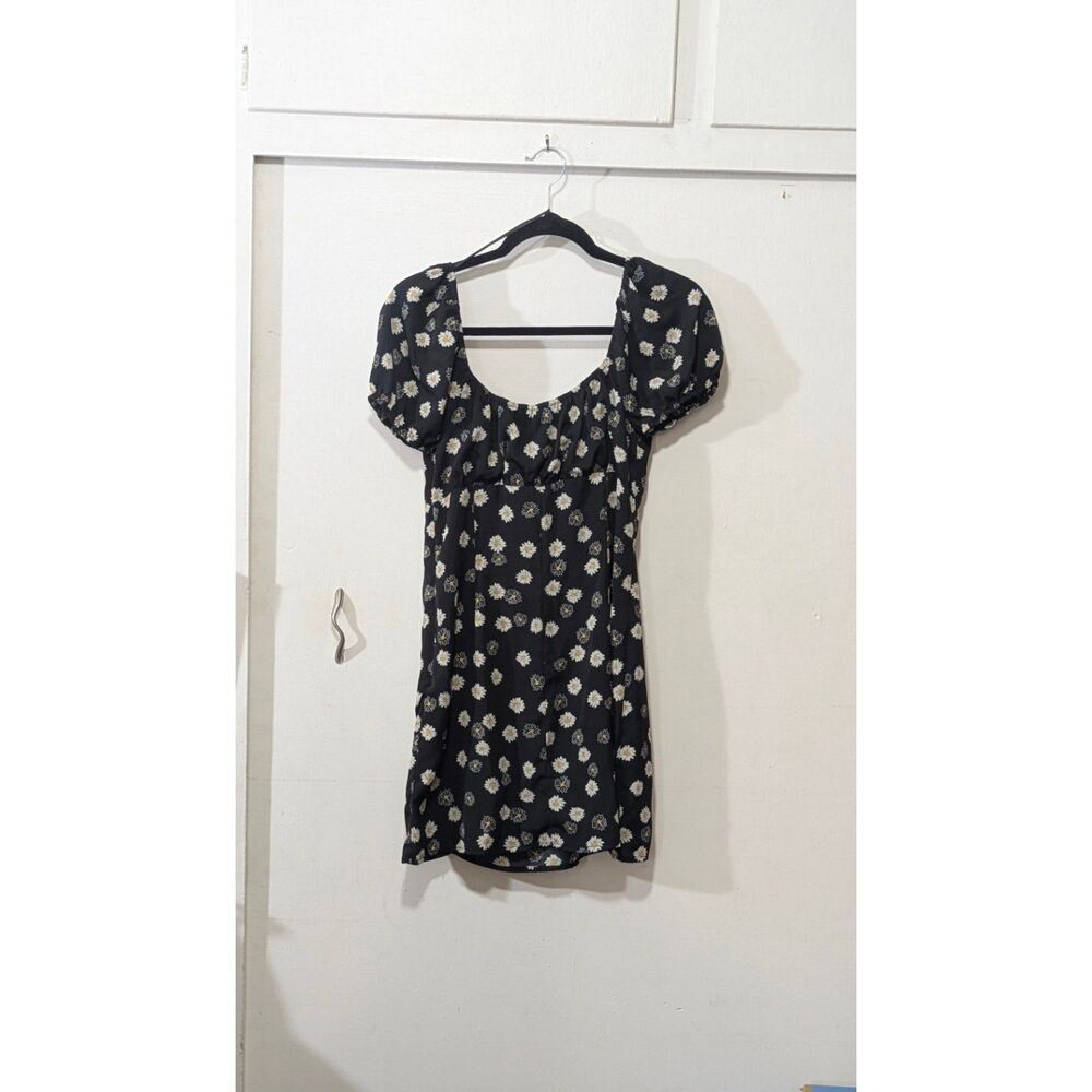 BP Ditsy Daisy Puff Sleeve Dress sz. M - Picture 2 of 8